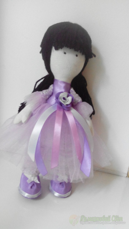 <div style=margin-left:10px><h1>Интерьерная  текстильная кукла</h1><p><a href="/catalog/igrushki/">Iграшки</a> » <a href="/catalog/igrushki/kukly/">Кукли</a></p><i class="fa fa-map-marker"></i> Запорожская область, Запорожье<br /><br /><div class="socdata"><script src="//yastatic.net/es5-shims/0.0.2/es5-shims.min.js"></script>
                                            <script src="//yastatic.net/share2/share.js"></script>
                                            <div class="ya-share2" data-services="facebook,gplus,twitter,lj,viber,whatsapp,skype" data-counter=""></div></div>