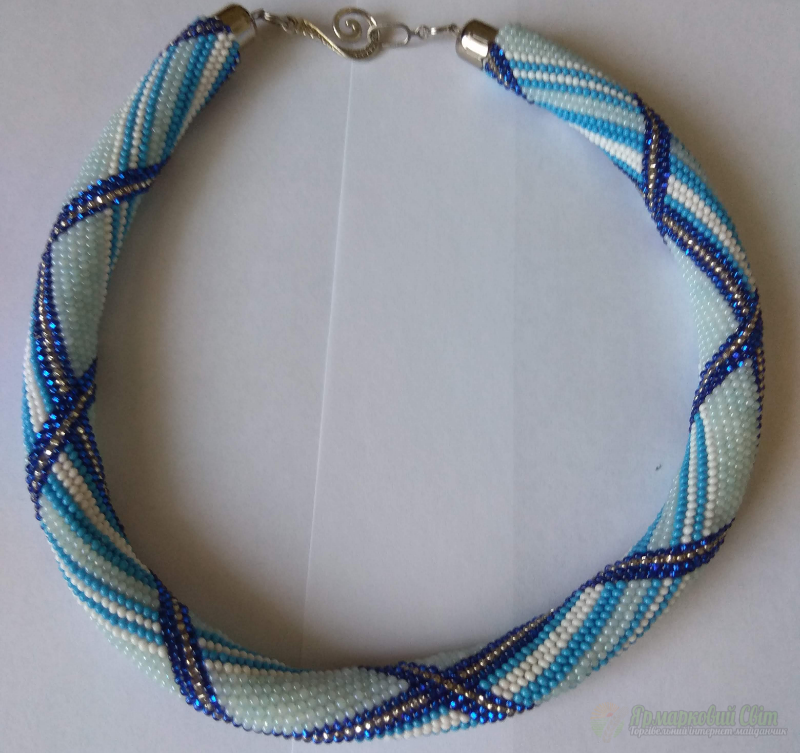 <div style=margin-left:10px><h1>Жгут из бисера</h1><p><a href="/catalog/ukrasheniya/">Прикраси</a> » <a href="/catalog/ukrasheniya/aksessuary/">Аксесуари</a></p><i class="fa fa-map-marker"></i> Киевская область, Киев<br /><br /><div class="socdata"><script src="//yastatic.net/es5-shims/0.0.2/es5-shims.min.js"></script>
                                            <script src="//yastatic.net/share2/share.js"></script>
                                            <div class="ya-share2" data-services="facebook,gplus,twitter,lj,viber,whatsapp,skype" data-counter=""></div></div>