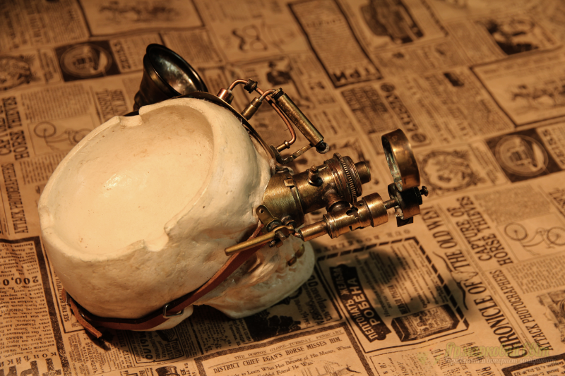 <div style=margin-left:10px><h1>Стимпанк пепельница</h1><p><a href="/catalog/podarki--suveniry/">Подарунки, сувеніри</a> » <a href="/catalog/podarki--suveniry/podarki/">Подарунки</a></p><i class="fa fa-map-marker"></i> Херсонская область, Херсон<br /><br /><div class="socdata"><script src="//yastatic.net/es5-shims/0.0.2/es5-shims.min.js"></script>
                                            <script src="//yastatic.net/share2/share.js"></script>
                                            <div class="ya-share2" data-services="facebook,gplus,twitter,lj,viber,whatsapp,skype" data-counter=""></div></div>