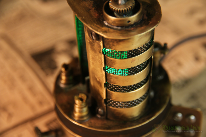 <div style=margin-left:10px><h1>Стимпанк ночник "Преобразователь"</h1><p><a href="/catalog/dekor/">Декор</a> » <a href="/catalog/dekor/drugoe/">Iнше</a></p><i class="fa fa-map-marker"></i> Херсонская область, Херсон<br /><br /><div class="socdata"><script src="//yastatic.net/es5-shims/0.0.2/es5-shims.min.js"></script>
                                            <script src="//yastatic.net/share2/share.js"></script>
                                            <div class="ya-share2" data-services="facebook,gplus,twitter,lj,viber,whatsapp,skype" data-counter=""></div></div>