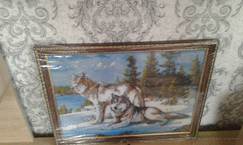 <div style=margin-left:10px><h1>Картина "волки на снегу"</h1><p><a href="/catalog/kartiny/">Картини</a> » <a href="/catalog/kartiny/vyshitye/">Вишиті</a></p><i class="fa fa-map-marker"></i> Сумская область, Тростянец<br /><br /><div class="socdata"><script src="//yastatic.net/es5-shims/0.0.2/es5-shims.min.js"></script>
                                            <script src="//yastatic.net/share2/share.js"></script>
                                            <div class="ya-share2" data-services="facebook,gplus,twitter,lj,viber,whatsapp,skype" data-counter=""></div></div>