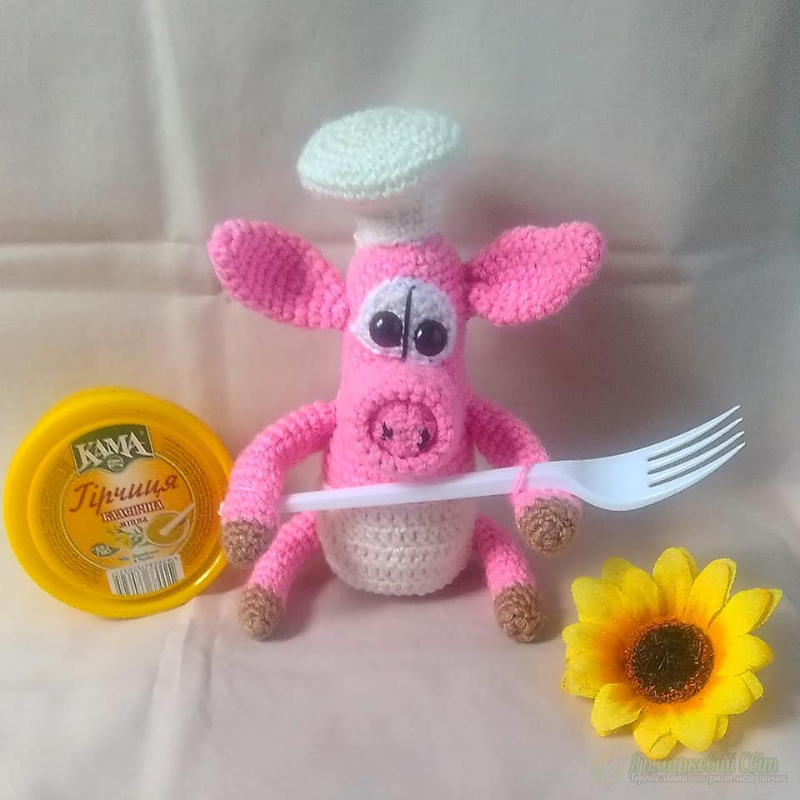 <div style=margin-left:10px><h1>вязаные игрушки-сувениры</h1><p><a href="/catalog/rukodelie/">Рукоділля</a> » <a href="/catalog/rukodelie/rukodelie--obschee/">Рукоділля, загальне</a></p><i class="fa fa-map-marker"></i> Харьковская область, Харьков<br /><br /><div class="socdata"><script src="//yastatic.net/es5-shims/0.0.2/es5-shims.min.js"></script>
                                            <script src="//yastatic.net/share2/share.js"></script>
                                            <div class="ya-share2" data-services="facebook,gplus,twitter,lj,viber,whatsapp,skype" data-counter=""></div></div>