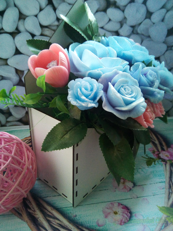 <div style=margin-left:10px><h1>Букет из мыла "Не забываемый подарок"</h1><p><a href="/catalog/podarki--suveniry/">Подарунки, сувеніри</a> » <a href="/catalog/podarki--suveniry/mylo/">Мило</a></p><i class="fa fa-map-marker"></i> Запорожская область, Запорожье<br /><br /><div class="socdata"><script src="//yastatic.net/es5-shims/0.0.2/es5-shims.min.js"></script>
                                            <script src="//yastatic.net/share2/share.js"></script>
                                            <div class="ya-share2" data-services="facebook,gplus,twitter,lj,viber,whatsapp,skype" data-counter=""></div></div>