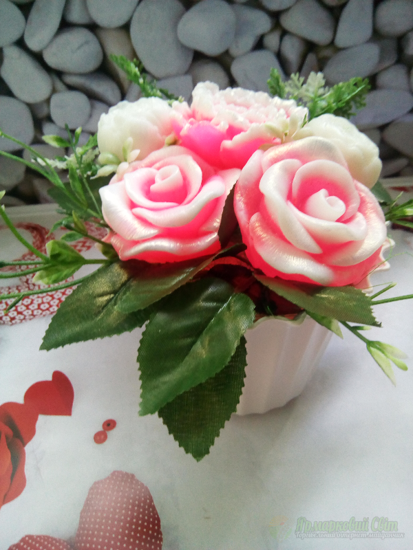 <div style=margin-left:10px><h1>Букет из мыла "Яркий подарок"</h1><p><a href="/catalog/podarki--suveniry/">Подарунки, сувеніри</a> » <a href="/catalog/podarki--suveniry/suveniry/">Сувеніри</a></p><i class="fa fa-map-marker"></i> Запорожская область, Запорожье<br /><br /><div class="socdata"><script src="//yastatic.net/es5-shims/0.0.2/es5-shims.min.js"></script>
                                            <script src="//yastatic.net/share2/share.js"></script>
                                            <div class="ya-share2" data-services="facebook,gplus,twitter,lj,viber,whatsapp,skype" data-counter=""></div></div>