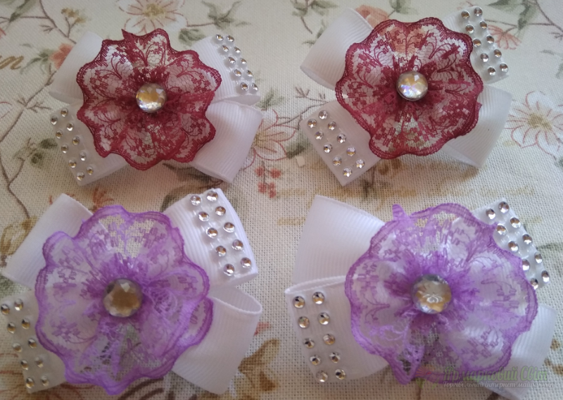 <div style=margin-left:10px><h1>Обручі та резинки</h1><p><a href="/catalog/ukrasheniya/">Прикраси</a> » <a href="/catalog/ukrasheniya/aksessuary/">Аксесуари</a></p><i class="fa fa-map-marker"></i> Закарпатская область, Андреевка<br /><br /><div class="socdata"><script src="//yastatic.net/es5-shims/0.0.2/es5-shims.min.js"></script>
                                            <script src="//yastatic.net/share2/share.js"></script>
                                            <div class="ya-share2" data-services="facebook,gplus,twitter,lj,viber,whatsapp,skype" data-counter=""></div></div>