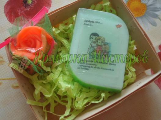 <div style=margin-left:10px><h1>Набор к 14 февраля</h1><p><a href="/catalog/podarki--suveniry/">Подарунки, сувеніри</a> » <a href="/catalog/podarki--suveniry/mylo/">Мило</a></p><i class="fa fa-map-marker"></i> Херсонская область, Херсон<br /><br /><div class="socdata"><script src="//yastatic.net/es5-shims/0.0.2/es5-shims.min.js"></script>
                                            <script src="//yastatic.net/share2/share.js"></script>
                                            <div class="ya-share2" data-services="facebook,gplus,twitter,lj,viber,whatsapp,skype" data-counter=""></div></div>