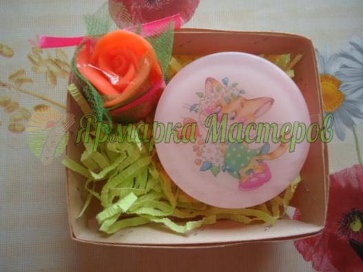 <div style=margin-left:10px><h1>Набор к 14 февраля</h1><p><a href="/catalog/podarki--suveniry/">Подарунки, сувеніри</a> » <a href="/catalog/podarki--suveniry/mylo/">Мило</a></p><i class="fa fa-map-marker"></i> Херсонская область, Херсон<br /><br /><div class="socdata"><script src="//yastatic.net/es5-shims/0.0.2/es5-shims.min.js"></script>
                                            <script src="//yastatic.net/share2/share.js"></script>
                                            <div class="ya-share2" data-services="facebook,gplus,twitter,lj,viber,whatsapp,skype" data-counter=""></div></div>