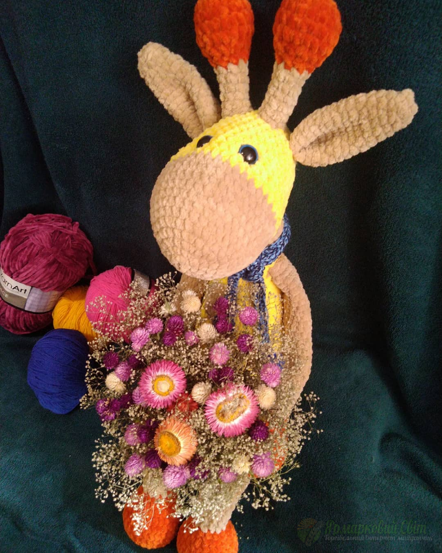 <div style=margin-left:10px><h1>Вязаная игрушка Жираф</h1><p><a href="/catalog/ukrasheniya/">Прикраси</a> » <a href="/catalog/ukrasheniya/igrushki/">Iграшки</a></p><i class="fa fa-map-marker"></i> Запорожская область, Бердянск<br /><br /><div class="socdata"><script src="//yastatic.net/es5-shims/0.0.2/es5-shims.min.js"></script>
                                            <script src="//yastatic.net/share2/share.js"></script>
                                            <div class="ya-share2" data-services="facebook,gplus,twitter,lj,viber,whatsapp,skype" data-counter=""></div></div>