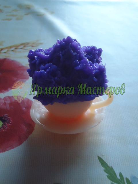 <div style=margin-left:10px><h1>Мыло "Сирень в чашке"</h1><p><a href="/catalog/podarki--suveniry/">Подарунки, сувеніри</a> » <a href="/catalog/podarki--suveniry/mylo/">Мило</a></p><i class="fa fa-map-marker"></i> Херсонская область, Херсон<br /><br /><div class="socdata"><script src="//yastatic.net/es5-shims/0.0.2/es5-shims.min.js"></script>
                                            <script src="//yastatic.net/share2/share.js"></script>
                                            <div class="ya-share2" data-services="facebook,gplus,twitter,lj,viber,whatsapp,skype" data-counter=""></div></div>