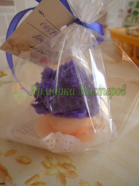 <div style=margin-left:10px><h1>Мыло "Сирень в чашке"</h1><p><a href="/catalog/podarki--suveniry/">Подарунки, сувеніри</a> » <a href="/catalog/podarki--suveniry/mylo/">Мило</a></p><i class="fa fa-map-marker"></i> Херсонская область, Херсон<br /><br /><div class="socdata"><script src="//yastatic.net/es5-shims/0.0.2/es5-shims.min.js"></script>
                                            <script src="//yastatic.net/share2/share.js"></script>
                                            <div class="ya-share2" data-services="facebook,gplus,twitter,lj,viber,whatsapp,skype" data-counter=""></div></div>