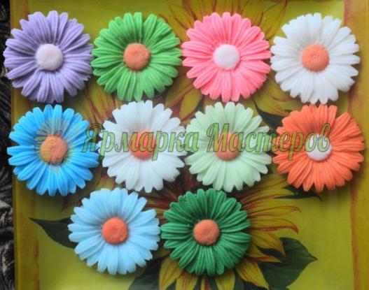 <div style=margin-left:10px><h1>Мыло "Ромашка"</h1><p><a href="/catalog/podarki--suveniry/">Подарунки, сувеніри</a> » <a href="/catalog/podarki--suveniry/mylo/">Мило</a></p><i class="fa fa-map-marker"></i> Херсонская область, Херсон<br /><br /><div class="socdata"><script src="//yastatic.net/es5-shims/0.0.2/es5-shims.min.js"></script>
                                            <script src="//yastatic.net/share2/share.js"></script>
                                            <div class="ya-share2" data-services="facebook,gplus,twitter,lj,viber,whatsapp,skype" data-counter=""></div></div>