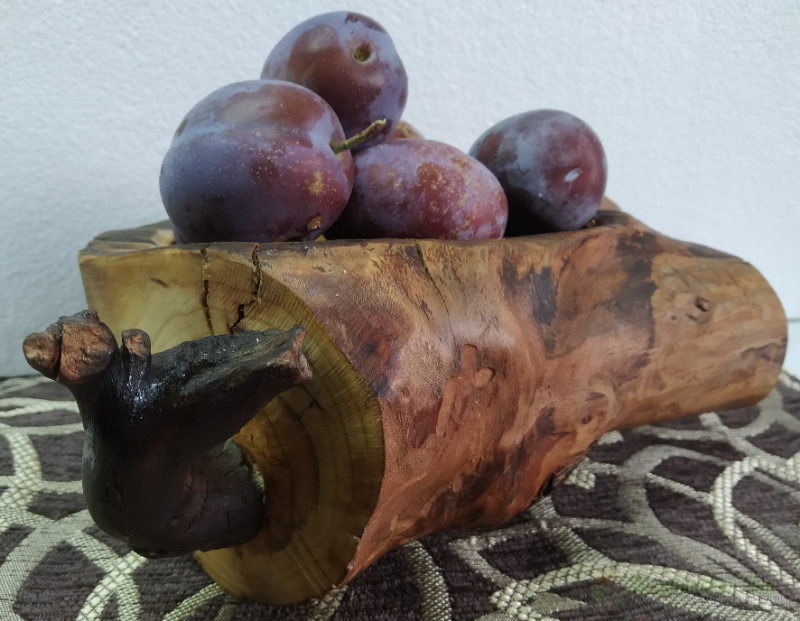 <div style=margin-left:10px><h1>Ваза</h1><p><a href="/catalog/dekor/">Декор</a> » <a href="/catalog/dekor/drugoe/">Iнше</a></p><i class="fa fa-map-marker"></i> Киевская область, Бородянка<br /><br /><div class="socdata"><script src="//yastatic.net/es5-shims/0.0.2/es5-shims.min.js"></script>
                                            <script src="//yastatic.net/share2/share.js"></script>
                                            <div class="ya-share2" data-services="facebook,gplus,twitter,lj,viber,whatsapp,skype" data-counter=""></div></div>