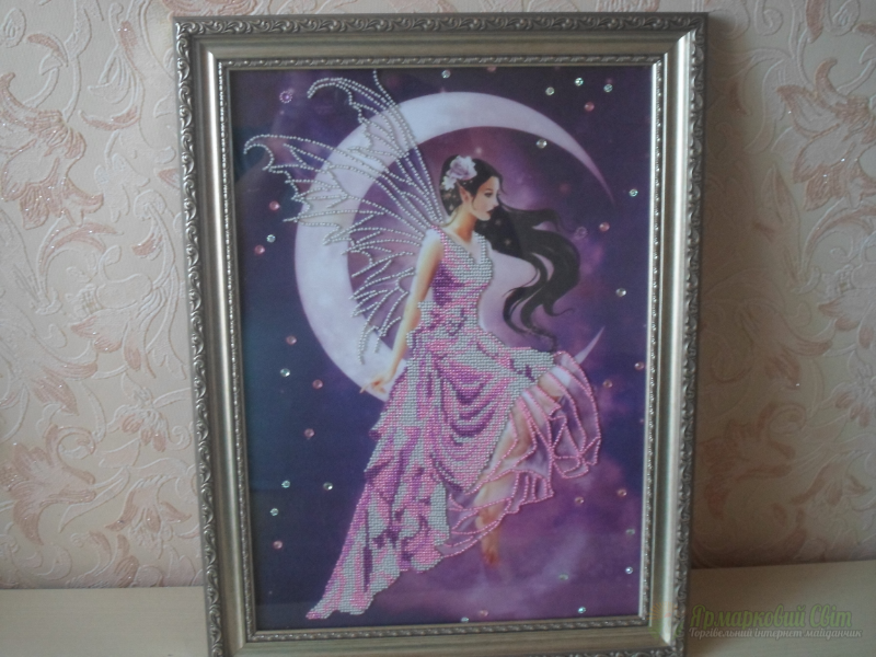 <div style=margin-left:10px><h1>Картини вишиті бісером</h1><p><a href="/catalog/kartiny/">Картини</a> » <a href="/catalog/kartiny/vyshitye/">Вишиті</a></p><i class="fa fa-map-marker"></i> Днепропетровская область, Вольногорск<br /><br /><div class="socdata"><script src="//yastatic.net/es5-shims/0.0.2/es5-shims.min.js"></script>
                                            <script src="//yastatic.net/share2/share.js"></script>
                                            <div class="ya-share2" data-services="facebook,gplus,twitter,lj,viber,whatsapp,skype" data-counter=""></div></div>