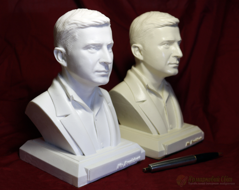 <div style=margin-left:10px><h1>Бюст президента України</h1><p><a href="/catalog/podarki--suveniry/">Подарунки, сувеніри</a> » <a href="/catalog/podarki--suveniry/podarki/">Подарунки</a></p><i class="fa fa-map-marker"></i> Винницкая область, Винница<br /><br /><div class="socdata"><script src="//yastatic.net/es5-shims/0.0.2/es5-shims.min.js"></script>
                                            <script src="//yastatic.net/share2/share.js"></script>
                                            <div class="ya-share2" data-services="facebook,gplus,twitter,lj,viber,whatsapp,skype" data-counter=""></div></div>