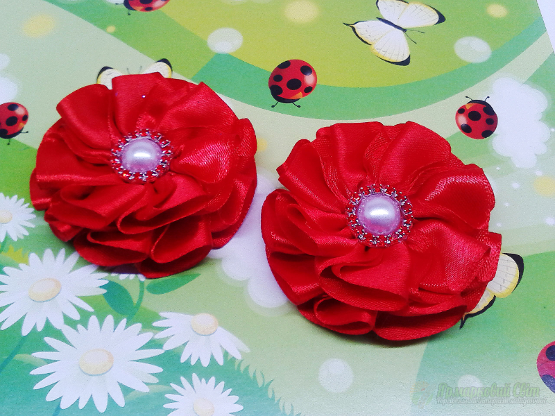 <div style=margin-left:10px><h1>Бантики</h1><p><a href="/catalog/aksessuary/">Аксесуари</a> » <a href="/catalog/aksessuary/banty/">Банти</a></p><i class="fa fa-map-marker"></i> Донецкая область, Мариуполь<br /><br /><div class="socdata"><script src="//yastatic.net/es5-shims/0.0.2/es5-shims.min.js"></script>
                                            <script src="//yastatic.net/share2/share.js"></script>
                                            <div class="ya-share2" data-services="facebook,gplus,twitter,lj,viber,whatsapp,skype" data-counter=""></div></div>