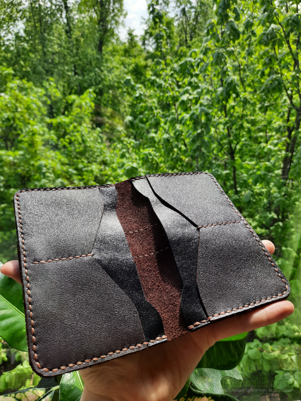 <div style=margin-left:10px><h1>Картхолдер для карток та паспорта </h1><p><a href="/catalog/ukrasheniya/">Прикраси</a> » <a href="/catalog/ukrasheniya/aksessuary/">Аксесуари</a></p><i class="fa fa-map-marker"></i> Киевская область, Киев<br /><br /><div class="socdata"><script src="//yastatic.net/es5-shims/0.0.2/es5-shims.min.js"></script>
                                            <script src="//yastatic.net/share2/share.js"></script>
                                            <div class="ya-share2" data-services="facebook,gplus,twitter,lj,viber,whatsapp,skype" data-counter=""></div></div>