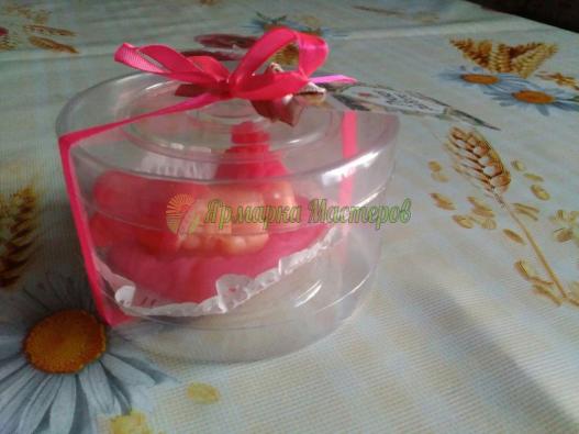 <div style=margin-left:10px><h1>Мыло "Малыш на подушке"</h1><p><a href="/catalog/podarki--suveniry/">Подарунки, сувеніри</a> » <a href="/catalog/podarki--suveniry/mylo/">Мило</a></p><i class="fa fa-map-marker"></i> Херсонская область, Херсон<br /><br /><div class="socdata"><script src="//yastatic.net/es5-shims/0.0.2/es5-shims.min.js"></script>
                                            <script src="//yastatic.net/share2/share.js"></script>
                                            <div class="ya-share2" data-services="facebook,gplus,twitter,lj,viber,whatsapp,skype" data-counter=""></div></div>