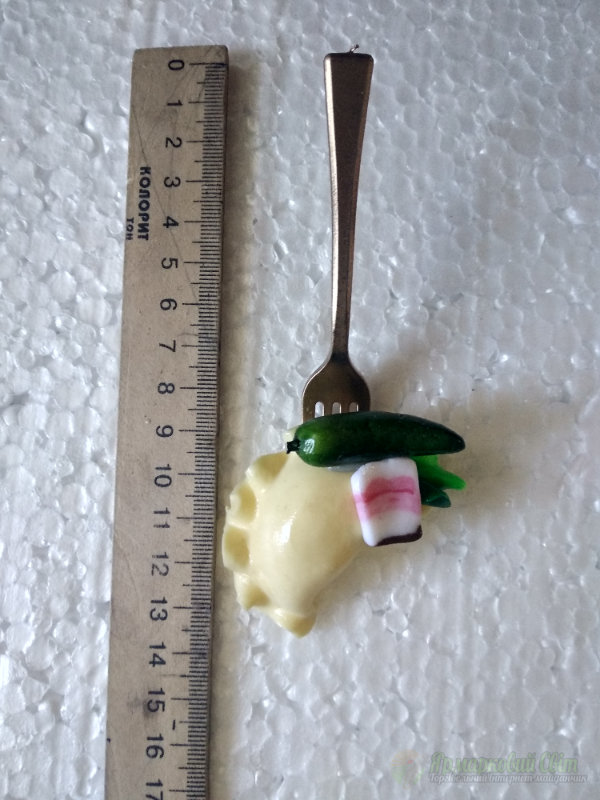 <div style=margin-left:10px><h1>Магниты с полимерной глины</h1><p><a href="/catalog/lepka/">Ліплення</a> » <a href="/catalog/lepka/polimernaya-glina/">Полімерна глина
</a></p><i class="fa fa-map-marker"></i> Полтавская область, Полтава<br /><br /><div class="socdata"><script src="//yastatic.net/es5-shims/0.0.2/es5-shims.min.js"></script>
                                            <script src="//yastatic.net/share2/share.js"></script>
                                            <div class="ya-share2" data-services="facebook,gplus,twitter,lj,viber,whatsapp,skype" data-counter=""></div></div>