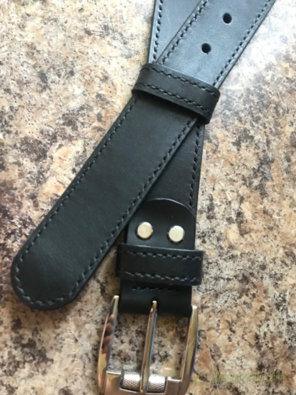 <div style=margin-left:10px><h1>Шкіряні ремні </h1><p><a href="/catalog/shite/">Шиття</a> » <a href="/catalog/shite/shite--odejda/">Шиття, одяг</a></p><i class="fa fa-map-marker"></i> Ровенская область, Кузнецовск<br /><br /><div class="socdata"><script src="//yastatic.net/es5-shims/0.0.2/es5-shims.min.js"></script>
                                            <script src="//yastatic.net/share2/share.js"></script>
                                            <div class="ya-share2" data-services="facebook,gplus,twitter,lj,viber,whatsapp,skype" data-counter=""></div></div>