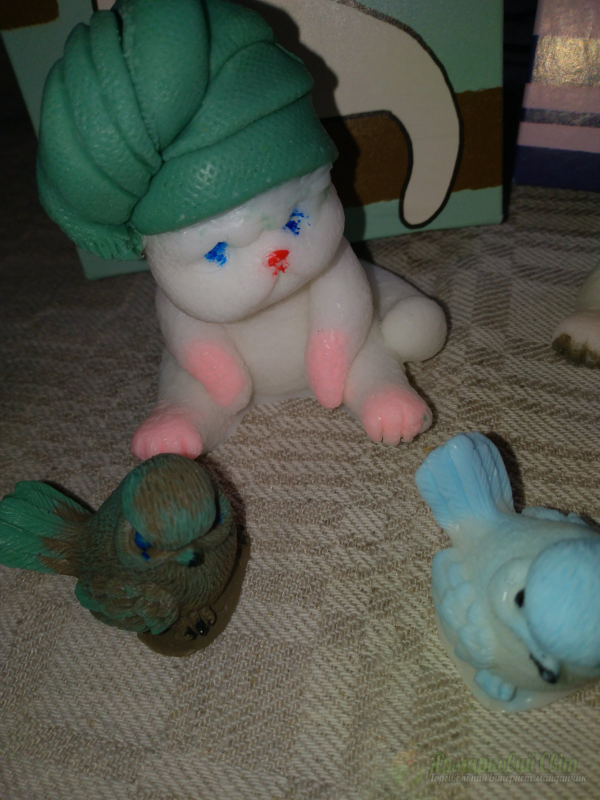 <div style=margin-left:10px><h1>мыло ручной работы очаровашка котик Саймик</h1><p><a href="/catalog/podarki--suveniry/">Подарунки, сувеніри</a> » <a href="/catalog/podarki--suveniry/mylo/">Мило</a></p><i class="fa fa-map-marker"></i> Киевская область, Киев<br /><br /><div class="socdata"><script src="//yastatic.net/es5-shims/0.0.2/es5-shims.min.js"></script>
                                            <script src="//yastatic.net/share2/share.js"></script>
                                            <div class="ya-share2" data-services="facebook,gplus,twitter,lj,viber,whatsapp,skype" data-counter=""></div></div>