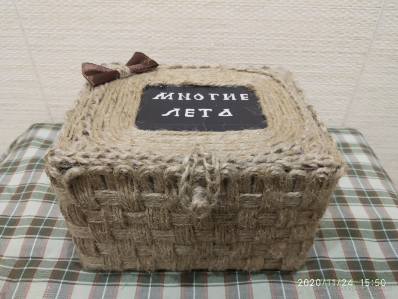 <div style=margin-left:10px><h1>Коробочки и шкатулки ручной работы</h1><p><a href="/catalog/miniatyury/">Мініатюри</a> » <a href="/catalog/miniatyury/raznoe/">Рiзне</a></p><i class="fa fa-map-marker"></i> Днепропетровская область, Днепропетровск<br /><br /><div class="socdata"><script src="//yastatic.net/es5-shims/0.0.2/es5-shims.min.js"></script>
                                            <script src="//yastatic.net/share2/share.js"></script>
                                            <div class="ya-share2" data-services="facebook,gplus,twitter,lj,viber,whatsapp,skype" data-counter=""></div></div>