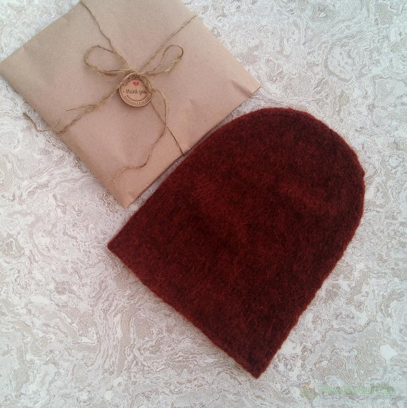 <div style=margin-left:10px><h1>Женская шапочка бини  без швов 02</h1><p><a href="/catalog/golovnue_ubory/">Головні убори
</a> » <a href="/catalog/golovnue_ubory/shapki/">Шапки</a></p><i class="fa fa-map-marker"></i> Запорожская область, Запорожье<br /><br /><div class="socdata"><script src="//yastatic.net/es5-shims/0.0.2/es5-shims.min.js"></script>
                                            <script src="//yastatic.net/share2/share.js"></script>
                                            <div class="ya-share2" data-services="facebook,gplus,twitter,lj,viber,whatsapp,skype" data-counter=""></div></div>