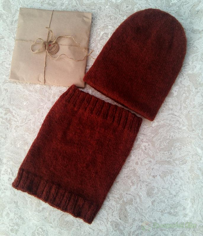 <div style=margin-left:10px><h1>комплект женская двойная шапка и снуд,баф</h1><p><a href="/catalog/golovnue_ubory/">Головні убори
</a> » <a href="/catalog/golovnue_ubory/shapki/">Шапки</a></p><i class="fa fa-map-marker"></i> Запорожская область, Запорожье<br /><br /><div class="socdata"><script src="//yastatic.net/es5-shims/0.0.2/es5-shims.min.js"></script>
                                            <script src="//yastatic.net/share2/share.js"></script>
                                            <div class="ya-share2" data-services="facebook,gplus,twitter,lj,viber,whatsapp,skype" data-counter=""></div></div>