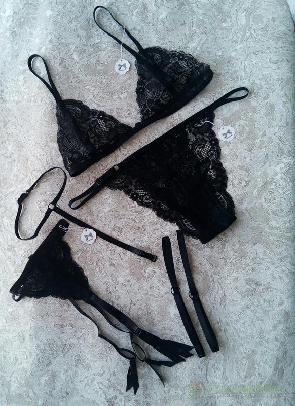 <div style=margin-left:10px><h1>кружевное белье ручной работы портупея гартэры пояс для чулок</h1><p><a href="/catalog/shite/">Шиття</a> » <a href="/catalog/shite/shite--odejda/">Шиття, одяг</a></p><i class="fa fa-map-marker"></i> Запорожская область, Запорожье<br /><br /><div class="socdata"><script src="//yastatic.net/es5-shims/0.0.2/es5-shims.min.js"></script>
                                            <script src="//yastatic.net/share2/share.js"></script>
                                            <div class="ya-share2" data-services="facebook,gplus,twitter,lj,viber,whatsapp,skype" data-counter=""></div></div>