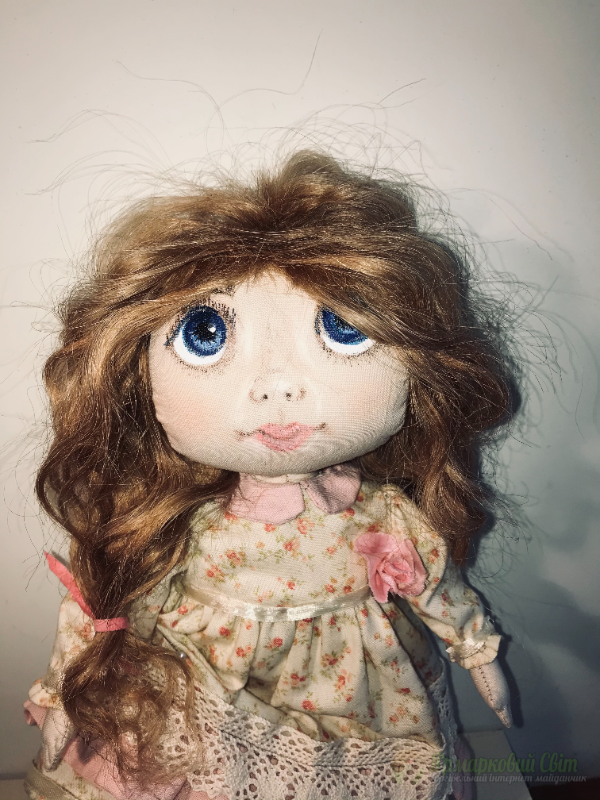 <div style=margin-left:10px><h1>Кукла малышка Рози текстильная</h1><p><a href="/catalog/igrushki/">Iграшки</a> » <a href="/catalog/igrushki/kukly/">Кукли</a></p><i class="fa fa-map-marker"></i> Запорожская область, Запорожье<br /><br /><div class="socdata"><script src="//yastatic.net/es5-shims/0.0.2/es5-shims.min.js"></script>
                                            <script src="//yastatic.net/share2/share.js"></script>
                                            <div class="ya-share2" data-services="facebook,gplus,twitter,lj,viber,whatsapp,skype" data-counter=""></div></div>