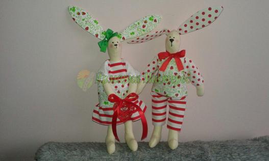 <div style=margin-left:10px><h1>Пара Тильда зайцев</h1><p><a href="/catalog/ukrasheniya/">Прикраси</a> » <a href="/catalog/ukrasheniya/igrushki/">Iграшки</a></p><i class="fa fa-map-marker"></i> Хмельницкая область, Хмельницкий<br /><br /><div class="socdata"><script src="//yastatic.net/es5-shims/0.0.2/es5-shims.min.js"></script>
                                            <script src="//yastatic.net/share2/share.js"></script>
                                            <div class="ya-share2" data-services="facebook,gplus,twitter,lj,viber,whatsapp,skype" data-counter=""></div></div>