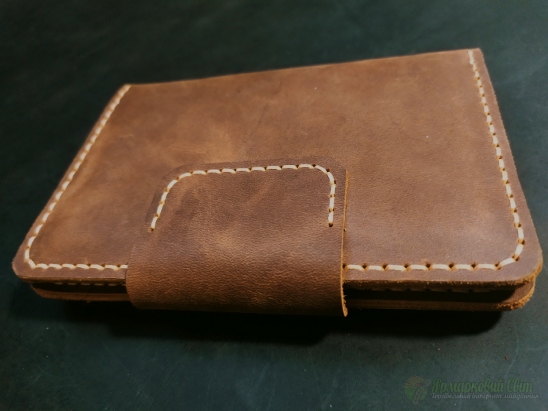 <div style=margin-left:10px><h1>Портмоне з натуральної шкіри для документів</h1><p><a href="/catalog/ukrasheniya/">Прикраси</a> » <a href="/catalog/ukrasheniya/aksessuary/">Аксесуари</a></p><i class="fa fa-map-marker"></i> Харьковская область, Харьков<br /><br /><div class="socdata"><script src="//yastatic.net/es5-shims/0.0.2/es5-shims.min.js"></script>
                                            <script src="//yastatic.net/share2/share.js"></script>
                                            <div class="ya-share2" data-services="facebook,gplus,twitter,lj,viber,whatsapp,skype" data-counter=""></div></div>