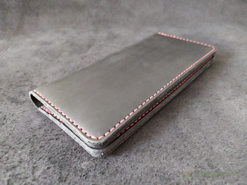 <div style=margin-left:10px><h1>Портмоне из натуральной кожи</h1><p><a href="/catalog/ukrasheniya/">Прикраси</a> » <a href="/catalog/ukrasheniya/aksessuary/">Аксесуари</a></p><i class="fa fa-map-marker"></i> Харьковская область, Харьков<br /><br /><div class="socdata"><script src="//yastatic.net/es5-shims/0.0.2/es5-shims.min.js"></script>
                                            <script src="//yastatic.net/share2/share.js"></script>
                                            <div class="ya-share2" data-services="facebook,gplus,twitter,lj,viber,whatsapp,skype" data-counter=""></div></div>