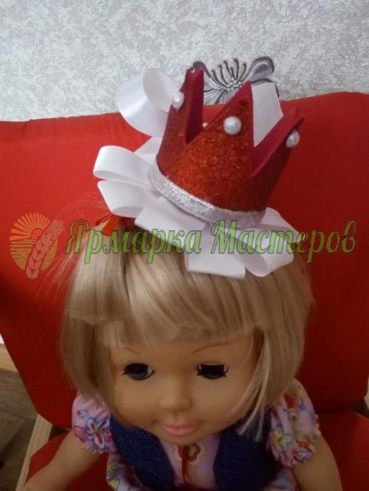 <div style=margin-left:10px><h1>Корона</h1><p><a href="/catalog/aksessuary/">Аксесуари</a> » <a href="/catalog/aksessuary/diademy/">Діадеми</a></p><i class="fa fa-map-marker"></i> Харьковская область, Чугуев<br /><br /><div class="socdata"><script src="//yastatic.net/es5-shims/0.0.2/es5-shims.min.js"></script>
                                            <script src="//yastatic.net/share2/share.js"></script>
                                            <div class="ya-share2" data-services="facebook,gplus,twitter,lj,viber,whatsapp,skype" data-counter=""></div></div>