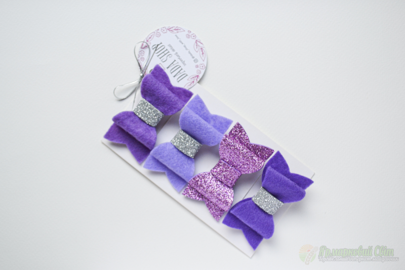 <div style=margin-left:10px><h1>Набір бантиків (4 шт)</h1><p><a href="/catalog/aksessuary/">Аксесуари</a> » <a href="/catalog/aksessuary/banty/">Банти</a></p><i class="fa fa-map-marker"></i> Киевская область, Киев<br /><br /><div class="socdata"><script src="//yastatic.net/es5-shims/0.0.2/es5-shims.min.js"></script>
                                            <script src="//yastatic.net/share2/share.js"></script>
                                            <div class="ya-share2" data-services="facebook,gplus,twitter,lj,viber,whatsapp,skype" data-counter=""></div></div>