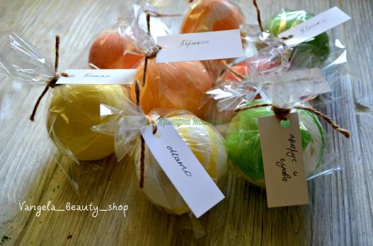 <div style=margin-left:10px><h1>Бомбочки для ванн</h1><p><a href="/catalog/kosmetika/">Косметика</a> » <a href="/catalog/kosmetika/dlya-tela/">Для тіла
</a></p><i class="fa fa-map-marker"></i> Черновицкая область, Черновцы<br /><br /><div class="socdata"><script src="//yastatic.net/es5-shims/0.0.2/es5-shims.min.js"></script>
                                            <script src="//yastatic.net/share2/share.js"></script>
                                            <div class="ya-share2" data-services="facebook,gplus,twitter,lj,viber,whatsapp,skype" data-counter=""></div></div>