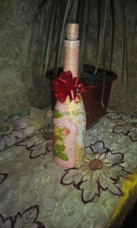 <div style=margin-left:10px><h1>декоративная бутылка</h1><p><a href="/catalog/podarki--suveniry/">Подарунки, сувеніри</a> » <a href="/catalog/podarki--suveniry/suveniry/">Сувеніри</a></p><i class="fa fa-map-marker"></i> Николаевская область, Николаев<br /><br /><div class="socdata"><script src="//yastatic.net/es5-shims/0.0.2/es5-shims.min.js"></script>
                                            <script src="//yastatic.net/share2/share.js"></script>
                                            <div class="ya-share2" data-services="facebook,gplus,twitter,lj,viber,whatsapp,skype" data-counter=""></div></div>