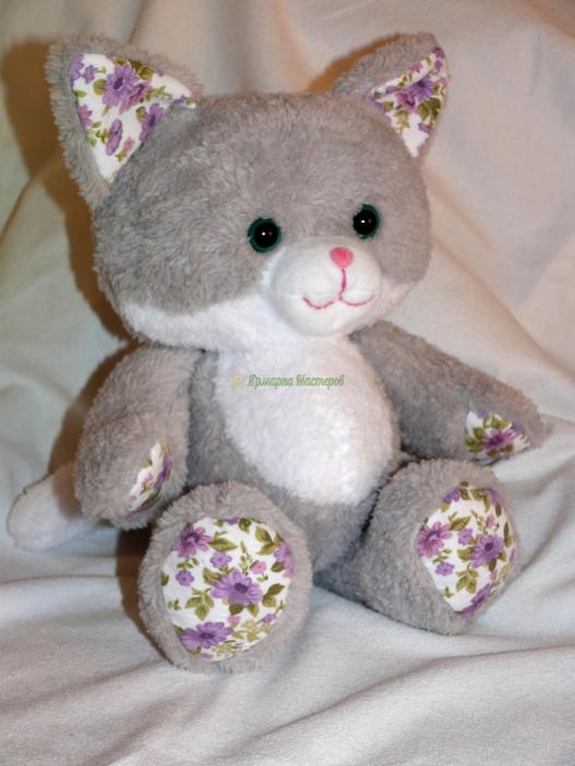 <div style=margin-left:10px><h1>Мягкая игрушка Кот Пушок</h1><p><a href="/catalog/igrushki/">Iграшки</a> » <a href="/catalog/igrushki/myagkie/">М'які</a></p><i class="fa fa-map-marker"></i> Донецкая область, Мариуполь<br /><br /><div class="socdata"><script src="//yastatic.net/es5-shims/0.0.2/es5-shims.min.js"></script>
                                            <script src="//yastatic.net/share2/share.js"></script>
                                            <div class="ya-share2" data-services="facebook,gplus,twitter,lj,viber,whatsapp,skype" data-counter=""></div></div>