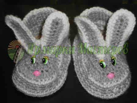 <div style=margin-left:10px><h1>Пинетки детские</h1><p><a href="/catalog/rukodelie/">Рукоділля</a> » <a href="/catalog/rukodelie/rukodelie--obschee/">Рукоділля, загальне</a></p><i class="fa fa-map-marker"></i> Черкасская область, Чигирин<br /><br /><div class="socdata"><script src="//yastatic.net/es5-shims/0.0.2/es5-shims.min.js"></script>
                                            <script src="//yastatic.net/share2/share.js"></script>
                                            <div class="ya-share2" data-services="facebook,gplus,twitter,lj,viber,whatsapp,skype" data-counter=""></div></div>