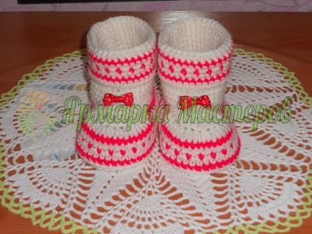 <div style=margin-left:10px><h1>Пинетки детские</h1><p><a href="/catalog/rukodelie/">Рукоділля</a> » <a href="/catalog/rukodelie/rukodelie--obschee/">Рукоділля, загальне</a></p><i class="fa fa-map-marker"></i> Черкасская область, Чигирин<br /><br /><div class="socdata"><script src="//yastatic.net/es5-shims/0.0.2/es5-shims.min.js"></script>
                                            <script src="//yastatic.net/share2/share.js"></script>
                                            <div class="ya-share2" data-services="facebook,gplus,twitter,lj,viber,whatsapp,skype" data-counter=""></div></div>