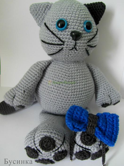 <div style=margin-left:10px><h1>Вязаная игрушка - кот Василий</h1><p><a href="/catalog/igrushki/">Iграшки</a> » <a href="/catalog/igrushki/myagkie/">М'які</a></p><i class="fa fa-map-marker"></i> Днепропетровская область, Днепропетровск<br /><br /><div class="socdata"><script src="//yastatic.net/es5-shims/0.0.2/es5-shims.min.js"></script>
                                            <script src="//yastatic.net/share2/share.js"></script>
                                            <div class="ya-share2" data-services="facebook,gplus,twitter,lj,viber,whatsapp,skype" data-counter=""></div></div>