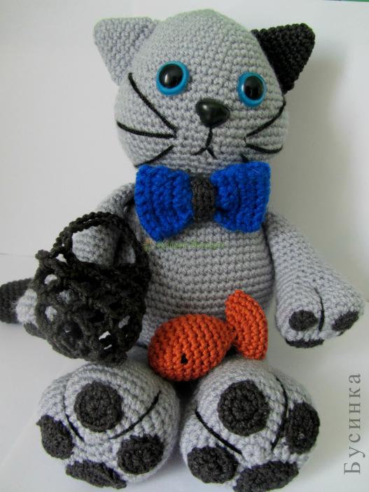 <div style=margin-left:10px><h1>Вязаная игрушка - кот Василий</h1><p><a href="/catalog/igrushki/">Iграшки</a> » <a href="/catalog/igrushki/myagkie/">М'які</a></p><i class="fa fa-map-marker"></i> Днепропетровская область, Днепропетровск<br /><br /><div class="socdata"><script src="//yastatic.net/es5-shims/0.0.2/es5-shims.min.js"></script>
                                            <script src="//yastatic.net/share2/share.js"></script>
                                            <div class="ya-share2" data-services="facebook,gplus,twitter,lj,viber,whatsapp,skype" data-counter=""></div></div>