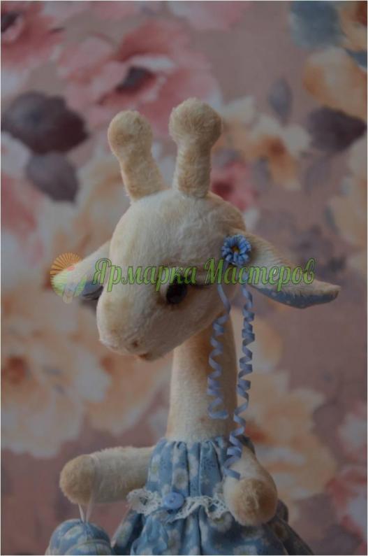 <div style=margin-left:10px><h1>Жирафка Соня</h1><p><a href="/catalog/igrushki/">Iграшки</a> » <a href="/catalog/igrushki/myagkie/">М'які</a></p><i class="fa fa-map-marker"></i> Киевская область, Киев<br /><br /><div class="socdata"><script src="//yastatic.net/es5-shims/0.0.2/es5-shims.min.js"></script>
                                            <script src="//yastatic.net/share2/share.js"></script>
                                            <div class="ya-share2" data-services="facebook,gplus,twitter,lj,viber,whatsapp,skype" data-counter=""></div></div>