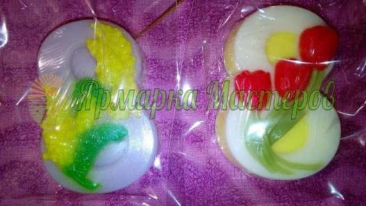 <div style=margin-left:10px><h1>Мыло ручной работы 8 марта</h1><p><a href="/catalog/podarki--suveniry/">Подарунки, сувеніри</a> » <a href="/catalog/podarki--suveniry/mylo/">Мило</a></p><i class="fa fa-map-marker"></i> Харьковская область, Харьков<br /><br /><div class="socdata"><script src="//yastatic.net/es5-shims/0.0.2/es5-shims.min.js"></script>
                                            <script src="//yastatic.net/share2/share.js"></script>
                                            <div class="ya-share2" data-services="facebook,gplus,twitter,lj,viber,whatsapp,skype" data-counter=""></div></div>