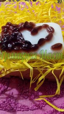 <div style=margin-left:10px><h1>Мыло ручной работы кофейное сердце</h1><p><a href="/catalog/podarki--suveniry/">Подарунки, сувеніри</a> » <a href="/catalog/podarki--suveniry/mylo/">Мило</a></p><i class="fa fa-map-marker"></i> Харьковская область, Харьков<br /><br /><div class="socdata"><script src="//yastatic.net/es5-shims/0.0.2/es5-shims.min.js"></script>
                                            <script src="//yastatic.net/share2/share.js"></script>
                                            <div class="ya-share2" data-services="facebook,gplus,twitter,lj,viber,whatsapp,skype" data-counter=""></div></div>