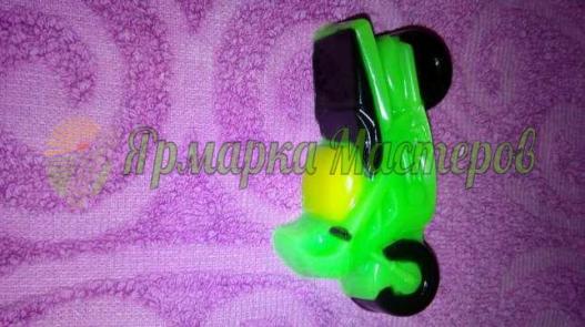 <div style=margin-left:10px><h1>Мыло world of tanks</h1><p><a href="/catalog/podarki--suveniry/">Подарунки, сувеніри</a> » <a href="/catalog/podarki--suveniry/mylo/">Мило</a></p><i class="fa fa-map-marker"></i> Харьковская область, Харьков<br /><br /><div class="socdata"><script src="//yastatic.net/es5-shims/0.0.2/es5-shims.min.js"></script>
                                            <script src="//yastatic.net/share2/share.js"></script>
                                            <div class="ya-share2" data-services="facebook,gplus,twitter,lj,viber,whatsapp,skype" data-counter=""></div></div>