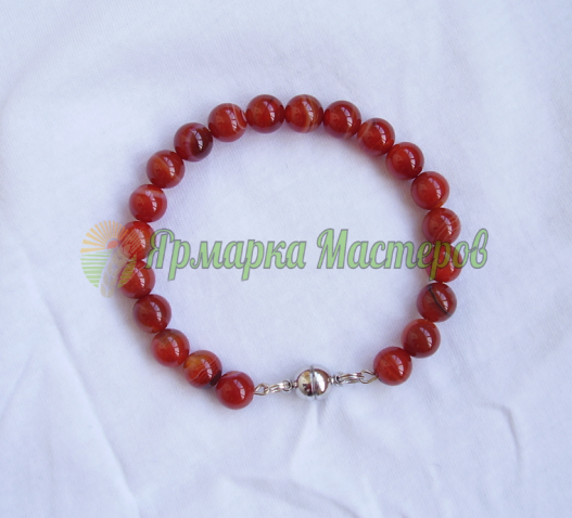 <div style=margin-left:10px><h1>браслет из сердолика</h1><p><a href="/catalog/bijuteriya/">Біжутерія</a> » <a href="/catalog/bijuteriya/braslety/">Браслети</a></p><i class="fa fa-map-marker"></i> Киевская область, Киев<br /><br /><script src="//yastatic.net/es5-shims/0.0.2/es5-shims.min.js"></script>
                                            <script src="//yastatic.net/share2/share.js"></script>
                                            <div class="ya-share2" data-services="facebook,gplus,twitter,lj,viber,whatsapp,skype" data-counter=""></div><br /><div class="socdata"></div></div>