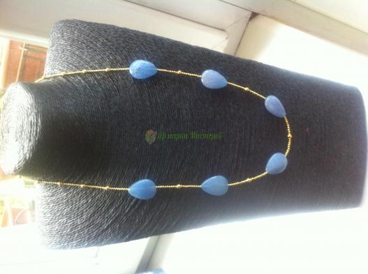 <div style=margin-left:10px><h1>Агат голубой бусы ожерелье</h1><p><a href="/catalog/yvelirnue_izdeliya/">Ювелірні вироби
</a> » <a href="/catalog/yvelirnue_izdeliya/busy/">Намиста</a></p><i class="fa fa-map-marker"></i> Львовская область, Львов<br /><br /><div class="socdata"><script src="//yastatic.net/es5-shims/0.0.2/es5-shims.min.js"></script>
                                            <script src="//yastatic.net/share2/share.js"></script>
                                            <div class="ya-share2" data-services="facebook,gplus,twitter,lj,viber,whatsapp,skype" data-counter=""></div></div>