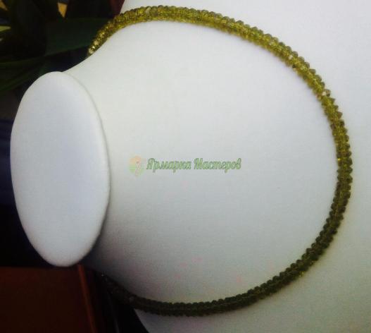 <div style=margin-left:10px><h1>Бусы - перидот хризолит природный</h1><p><a href="/catalog/yvelirnue_izdeliya/">Ювелірні вироби
</a> » <a href="/catalog/yvelirnue_izdeliya/busy/">Намиста</a></p><i class="fa fa-map-marker"></i> Львовская область, Львов<br /><br /><div class="socdata"><script src="//yastatic.net/es5-shims/0.0.2/es5-shims.min.js"></script>
                                            <script src="//yastatic.net/share2/share.js"></script>
                                            <div class="ya-share2" data-services="facebook,gplus,twitter,lj,viber,whatsapp,skype" data-counter=""></div></div>