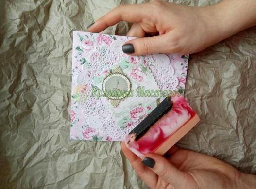 <div style=margin-left:10px><h1>Мыло ручной работы. Тирамису </h1><p><a href="/catalog/podarki--suveniry/">Подарунки, сувеніри</a> » <a href="/catalog/podarki--suveniry/mylo/">Мило</a></p><i class="fa fa-map-marker"></i> Запорожская область, Запорожье<br /><br /><div class="socdata"><script src="//yastatic.net/es5-shims/0.0.2/es5-shims.min.js"></script>
                                            <script src="//yastatic.net/share2/share.js"></script>
                                            <div class="ya-share2" data-services="facebook,gplus,twitter,lj,viber,whatsapp,skype" data-counter=""></div></div>