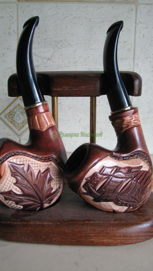 <div style=margin-left:10px><h1>Трубки вырезанные из капа и корня редких пород.</h1><p><a href="/catalog/ukrasheniya/">Прикраси</a> » <a href="/catalog/ukrasheniya/podarki/">Подарунки</a></p><i class="fa fa-map-marker"></i> Киевская область, Киев<br /><br /><div class="socdata"><script src="//yastatic.net/es5-shims/0.0.2/es5-shims.min.js"></script>
                                            <script src="//yastatic.net/share2/share.js"></script>
                                            <div class="ya-share2" data-services="facebook,gplus,twitter,lj,viber,whatsapp,skype" data-counter=""></div></div>